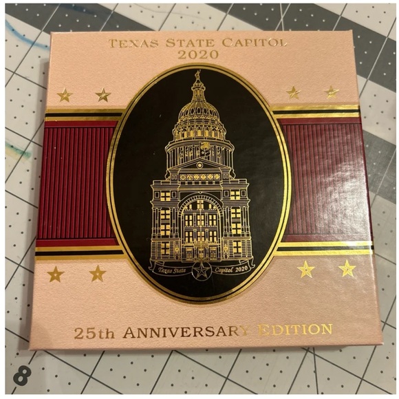NIB 2020 Texas State Capitol Christmas Ornament - Picture 1 of 4